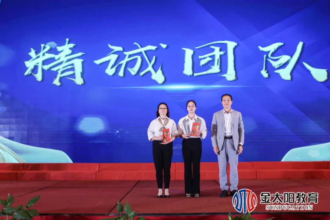 1697676805359185.jpg 8.jpg